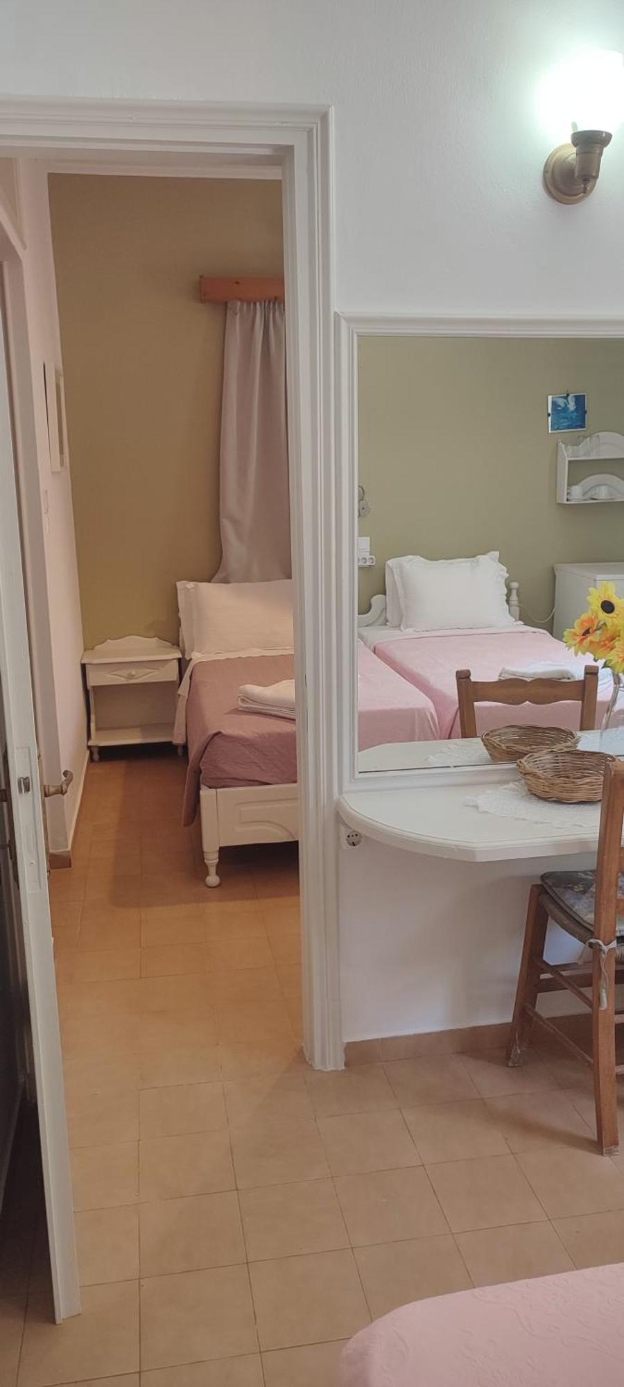 Krinelos Rooms Скала Ересу Екстериор снимка